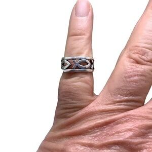 James Avery sterling silver unisex fish ring